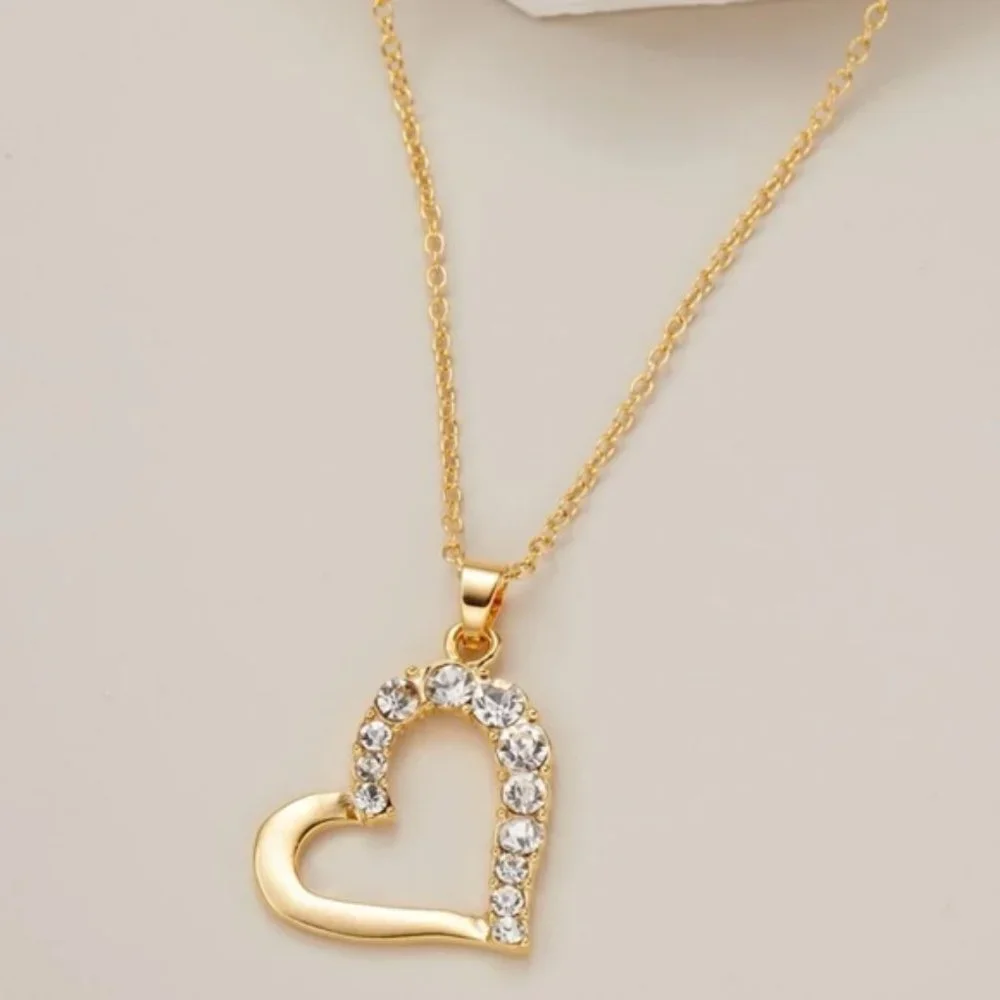Heart of Radiance Rhinestone Pendant Necklace - Picture 2 of 4